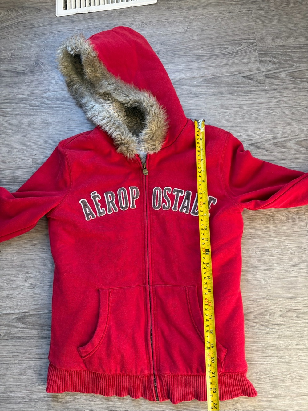 Aeropostale vintage women’s Red Faux-Fur Lined Hoodie Jacket - Picture 7 of 7